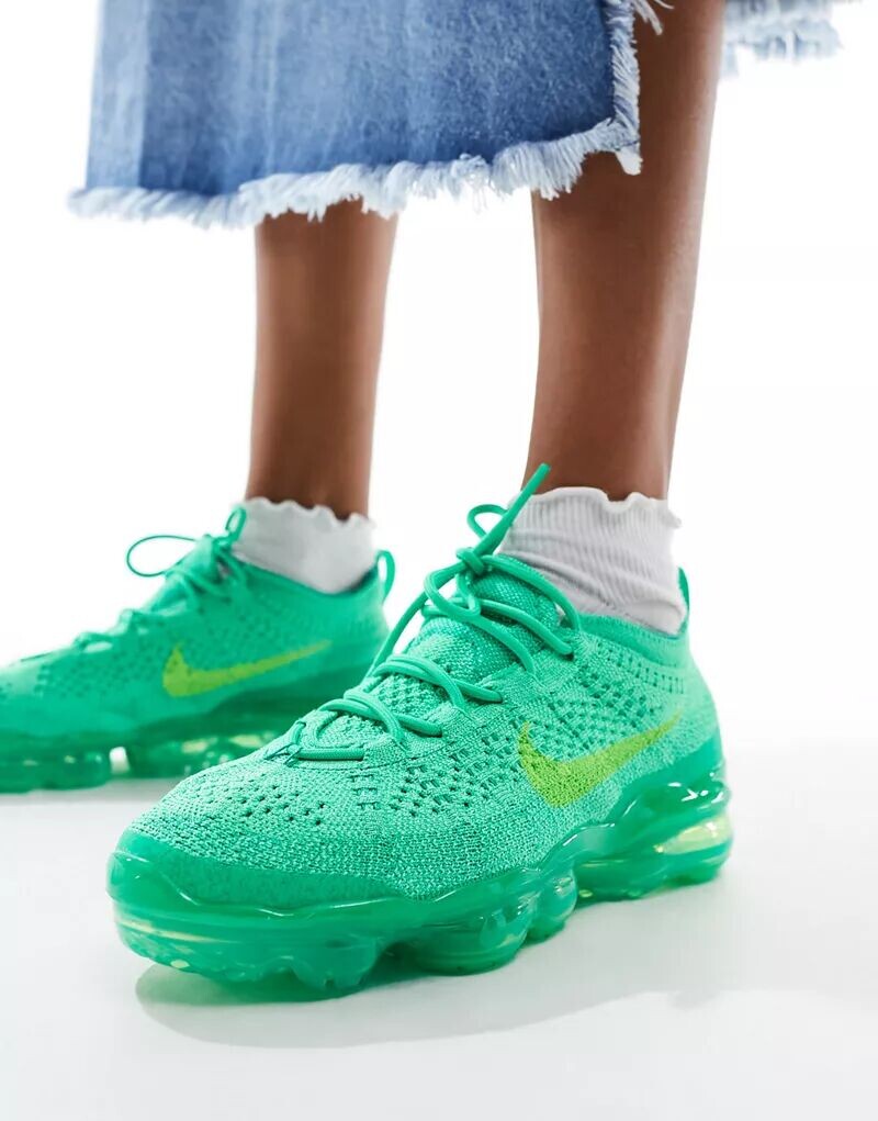 

Зеленые кроссовки Nike Air Vapormax 2023