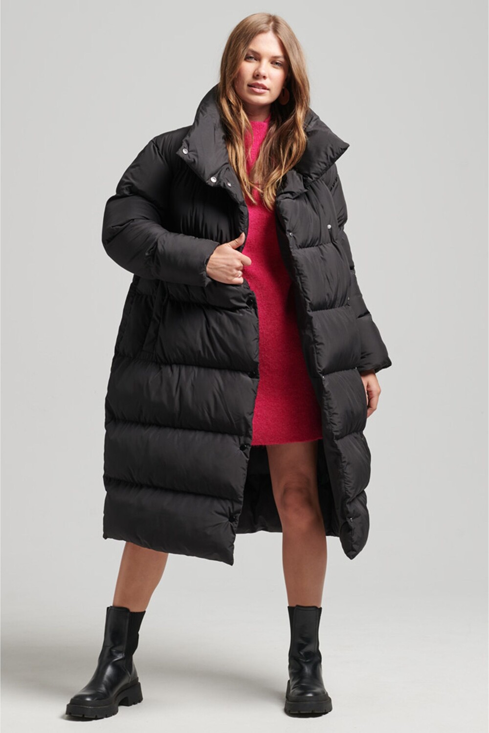 

С удлиненным вырезом Superdry, черный