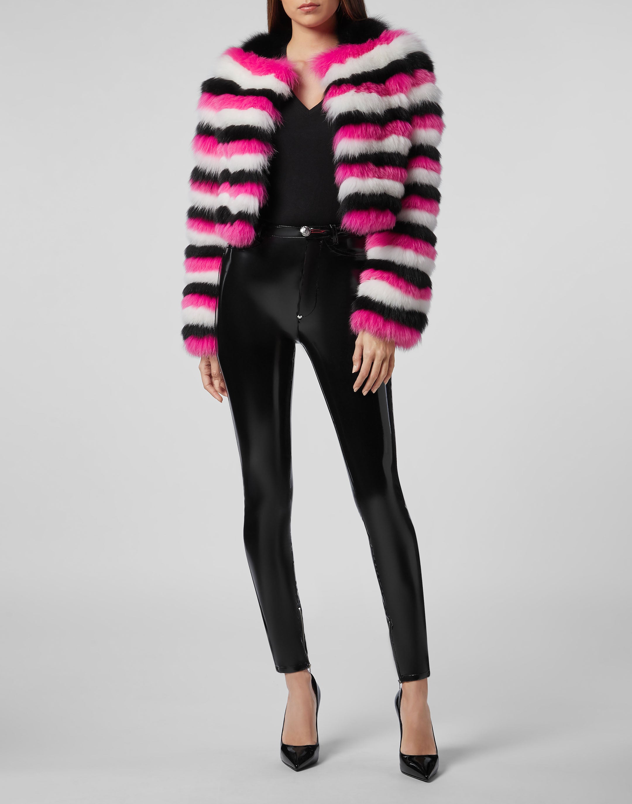 

Шуба в короткую полоску Philipp Plein, цвет Black+Fuchsia