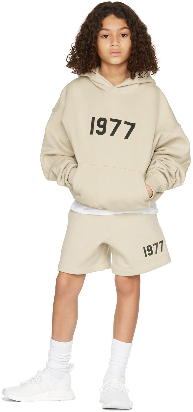 

Детское бежевое худи 1977 года Fear of God ESSENTIALS