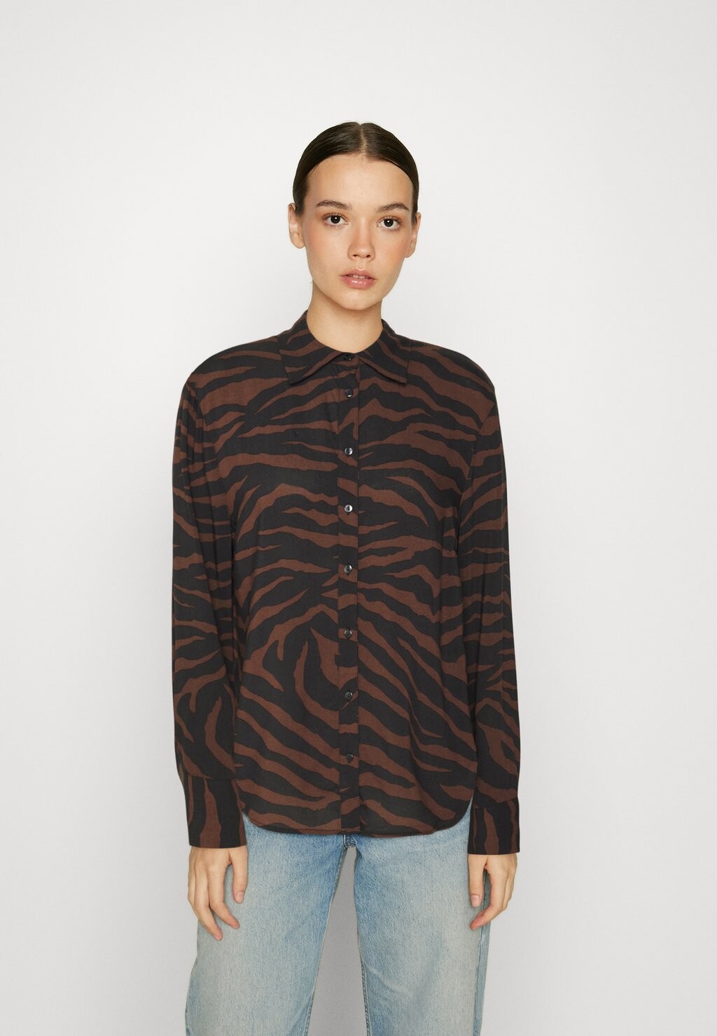 

Рубашка Gina Tricot, коричневый