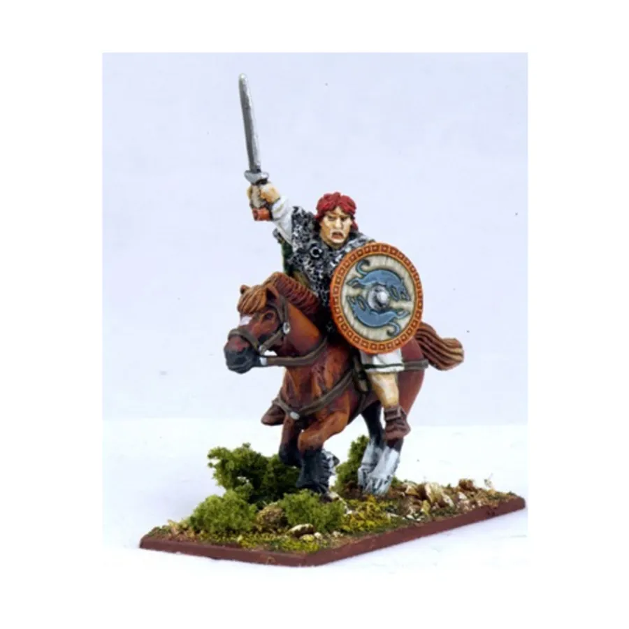 

Ирландский военачальник с мечом — верхом, Saga Miniatures - Viking Age - Irish (28mm)