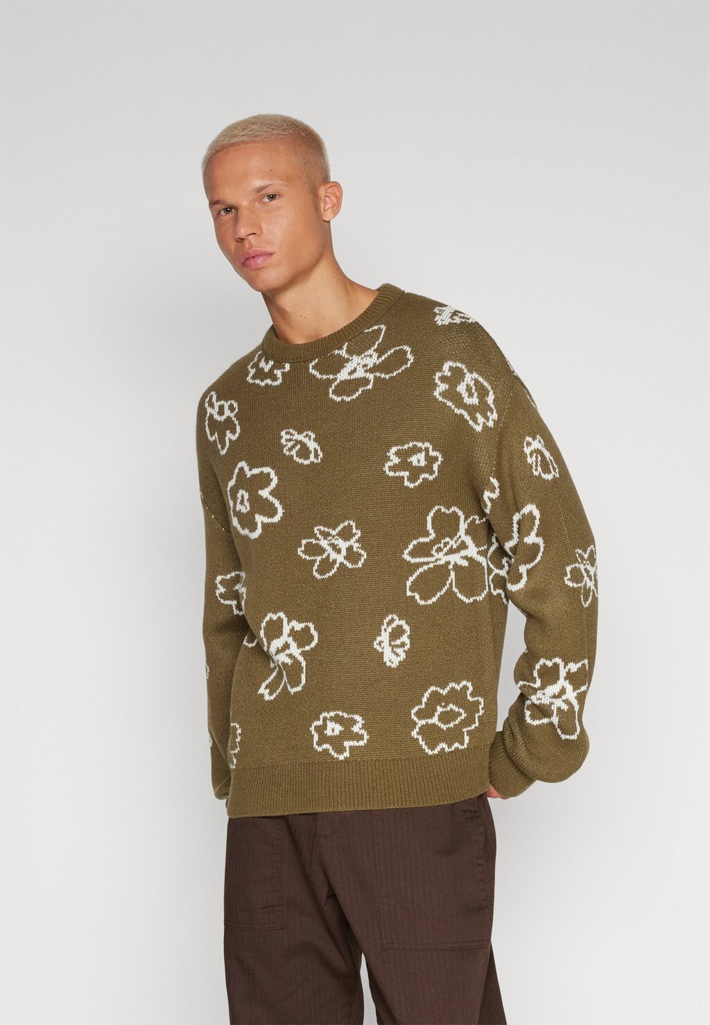 

Свитшот Jack & Jones JORBLOOM CREW NECK UNISEX, оливковый ночной принт/белый