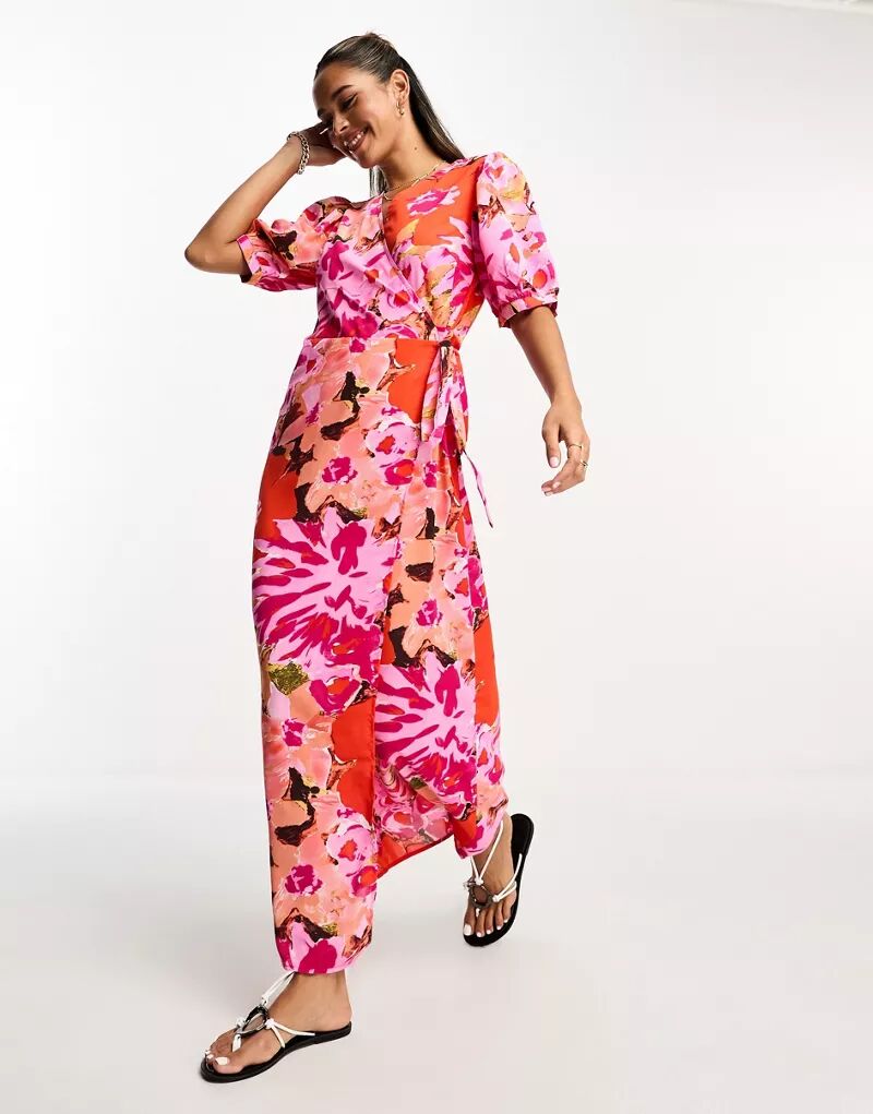 Розовое платье макси с запахом и абстрактным принтом Vila