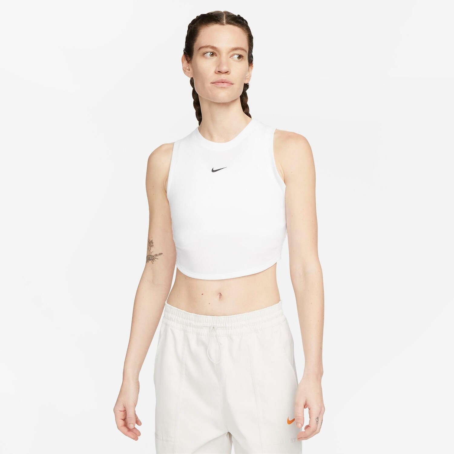 

Женская укороченная майка в рубчик Nike Sportswear Essential, белый