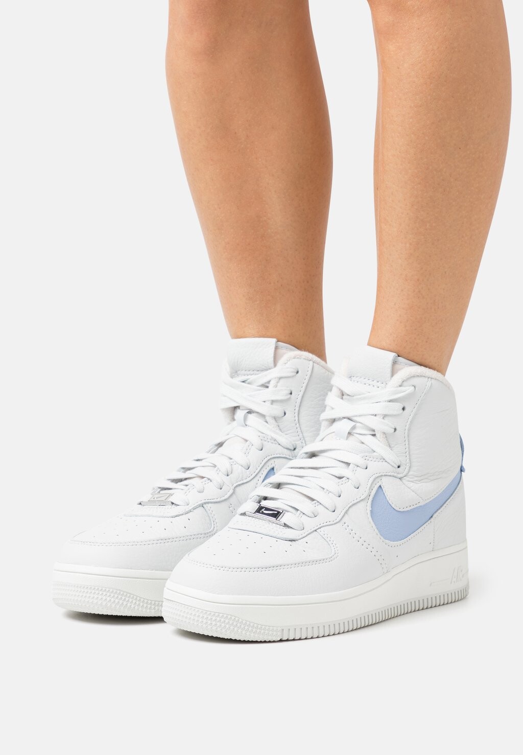 

Кроссовки Nike Af1 Sculpt, пыль / кобальт