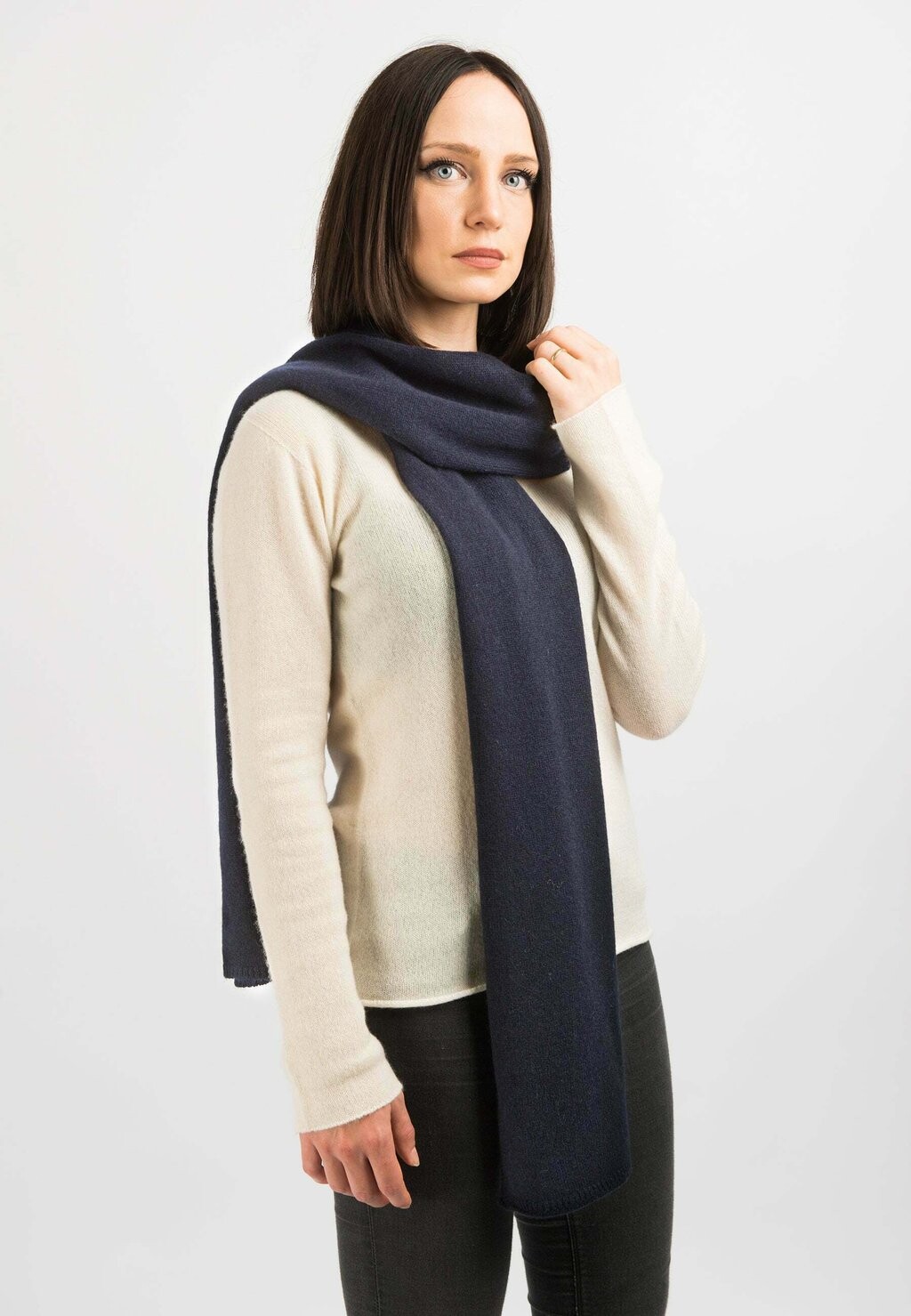 

Шаль Dalle Piane Cashmere, темно-синий