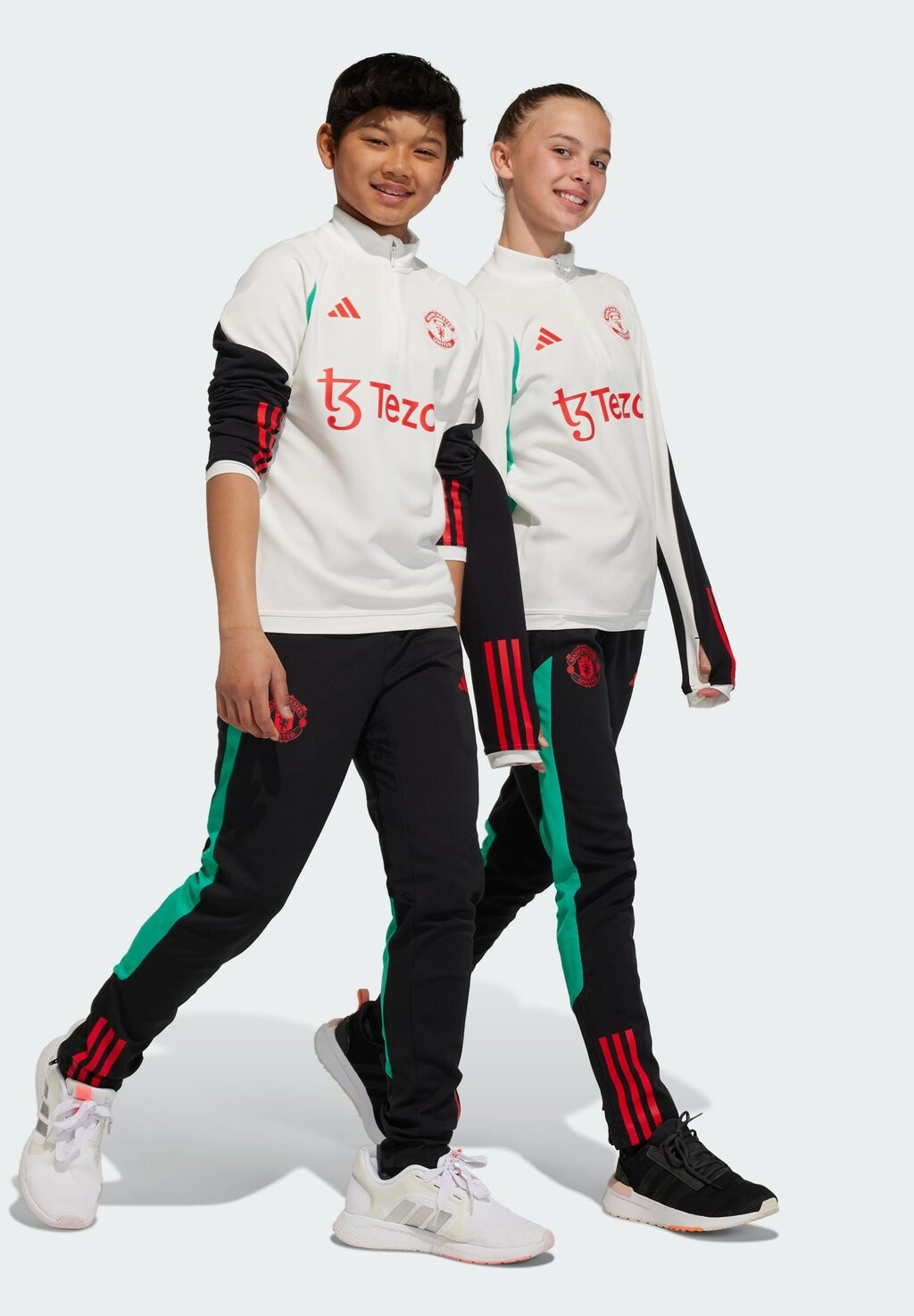 

Спортивные брюки Manchester United Training Adidas, черный
