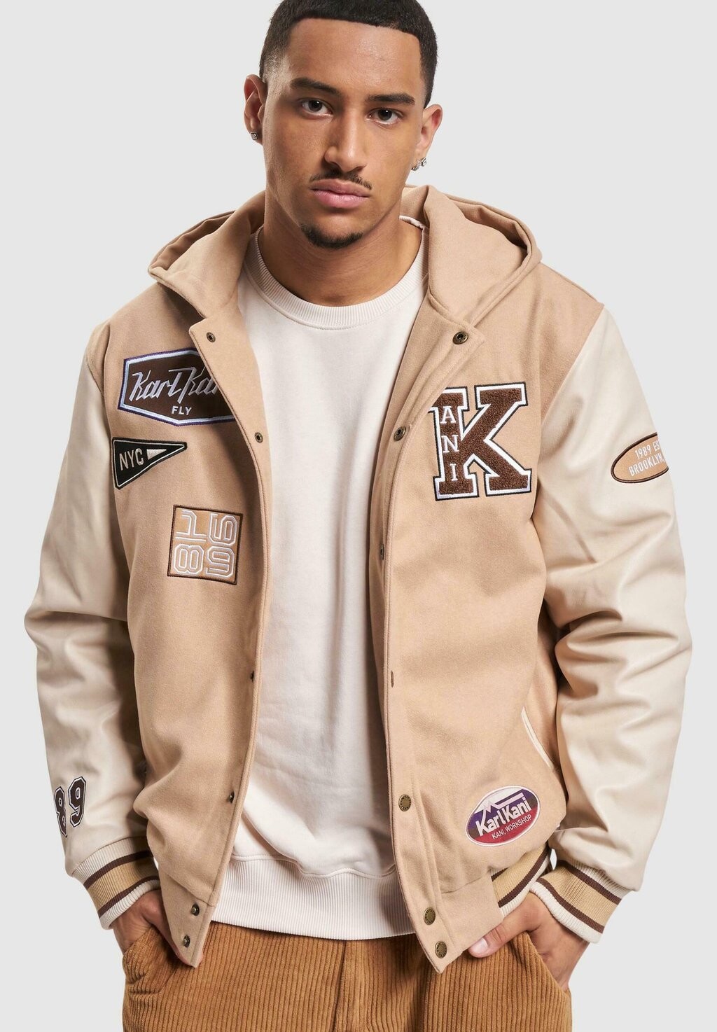 

Куртка Entertainment Karl Kani BACK PATCH BLOCK COLLEGE, цвет sand offwhite