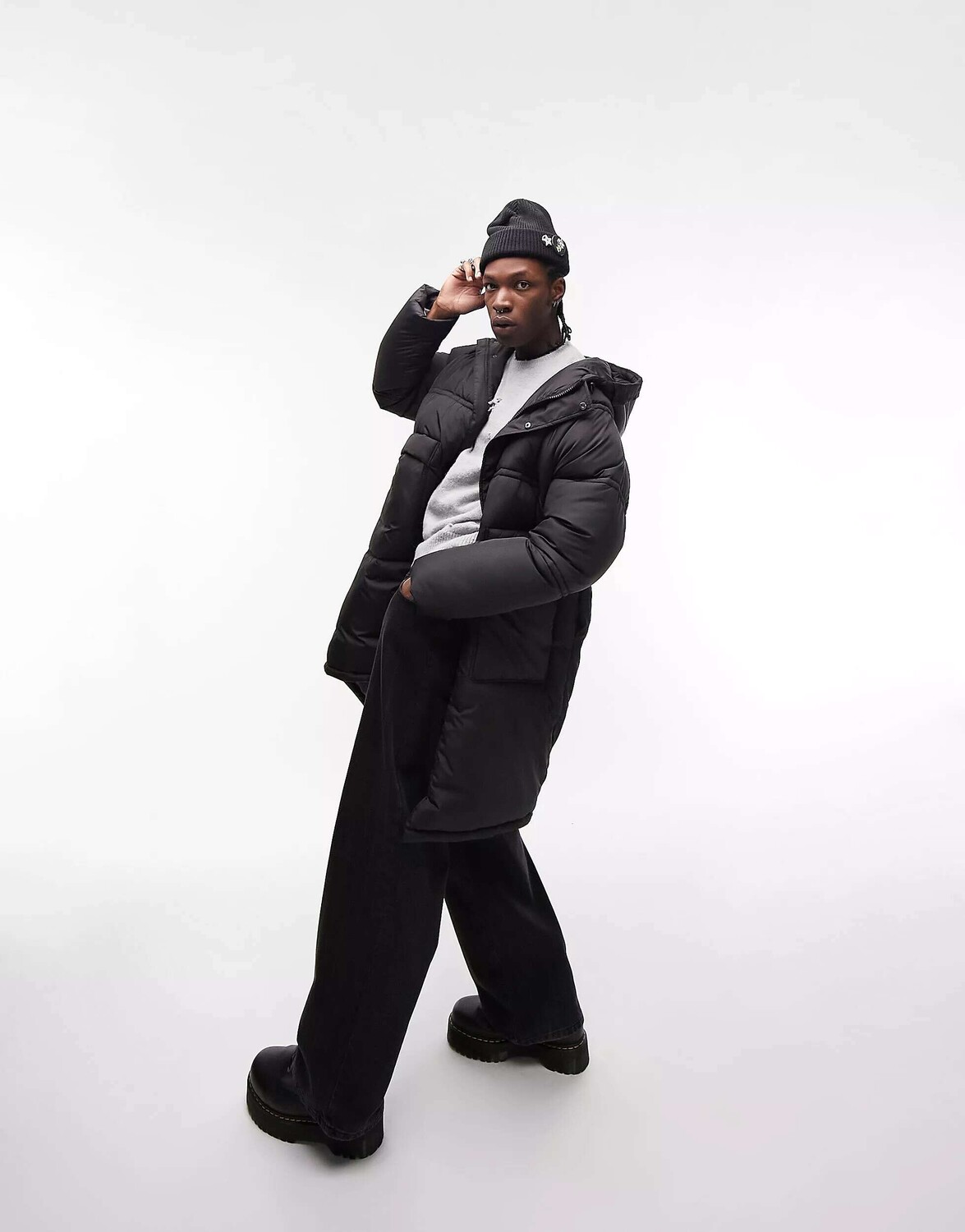

Черное длинное пуховик с рыбьим хвостом Topman, Черный
