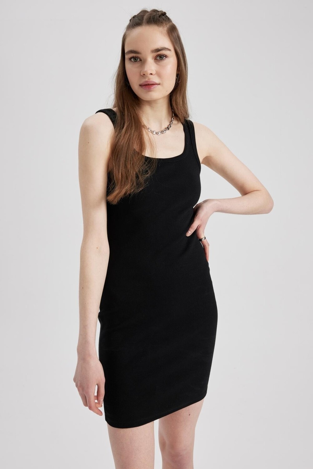 

Мини-платье Cool Bodycon в рубчик на бретельках DeFacto, черный