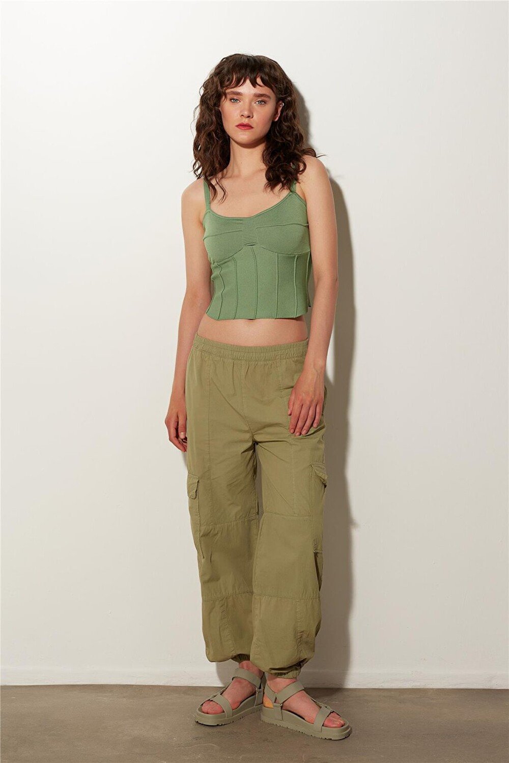 

Брюки-карго цвета хаки с высокой талией SS23P4784HK Sherin