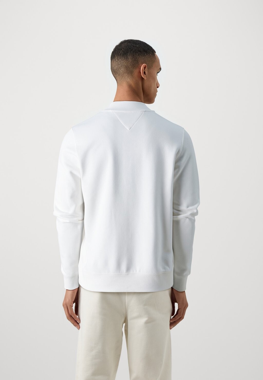 

Бомбер FLAG LOGO BASEBALL ZIP THROUGH Tommy Hilfiger, белый