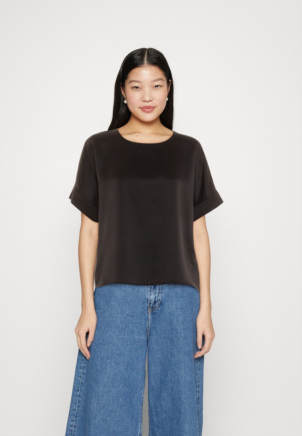 

Базовая футболка Vero Moda, черный