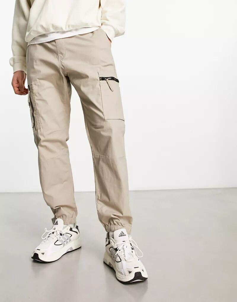 

Регулируемые брюки карго из рипстопа Pull&Bear
