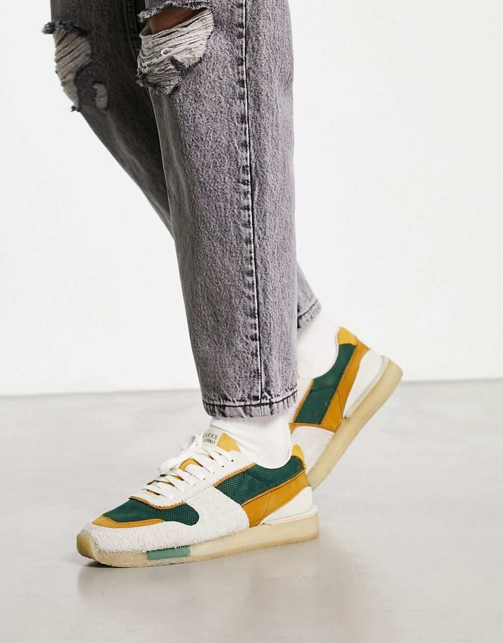 

Кроссовки Clarks Originals Torrun из ворсистой замши