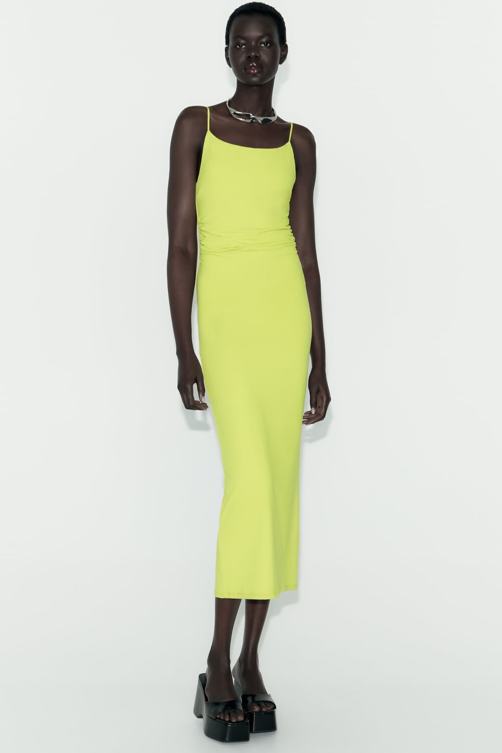 

Длинное платье ZARA, лаймовый