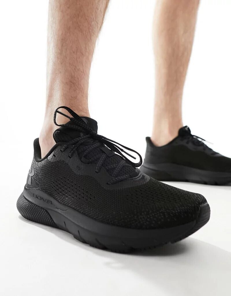 

Черные кроссовки Under Armour UA HOVR Turbulence 2