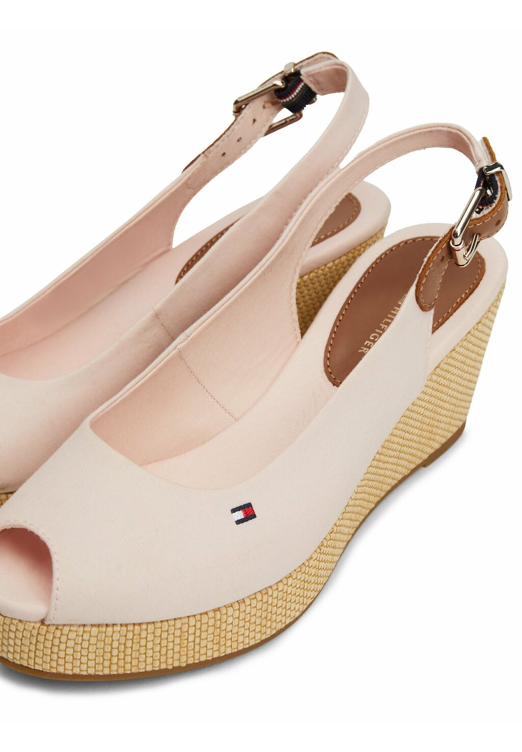 

Туфли Tommy Hilfiger, бежевый