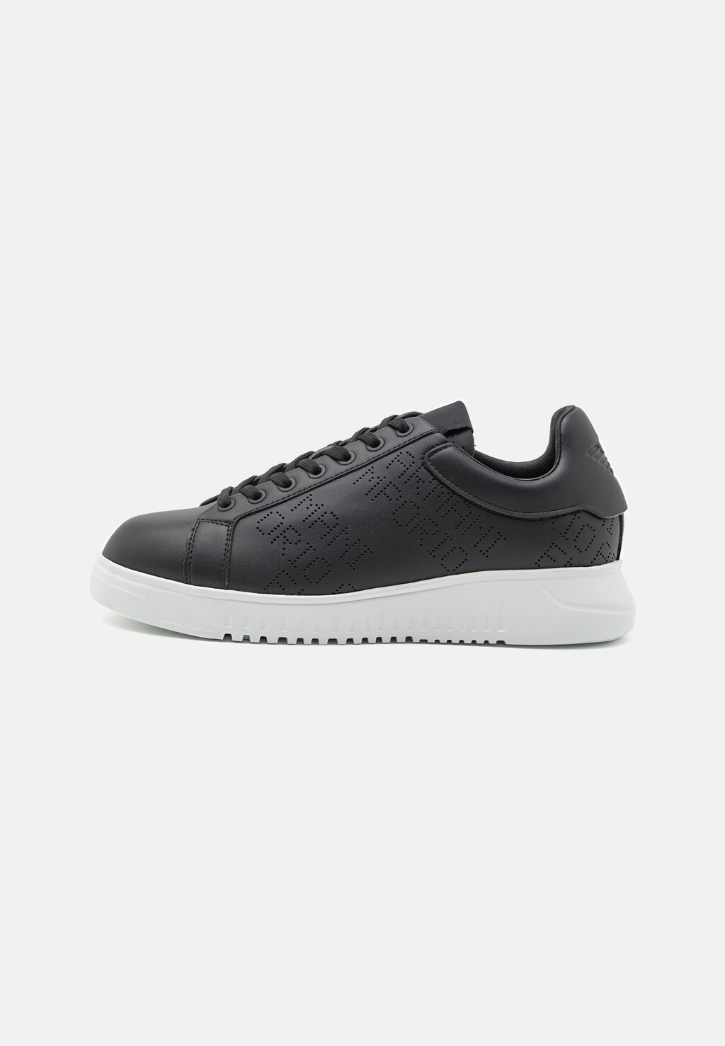 

Кроссовки Emporio Armani, черный