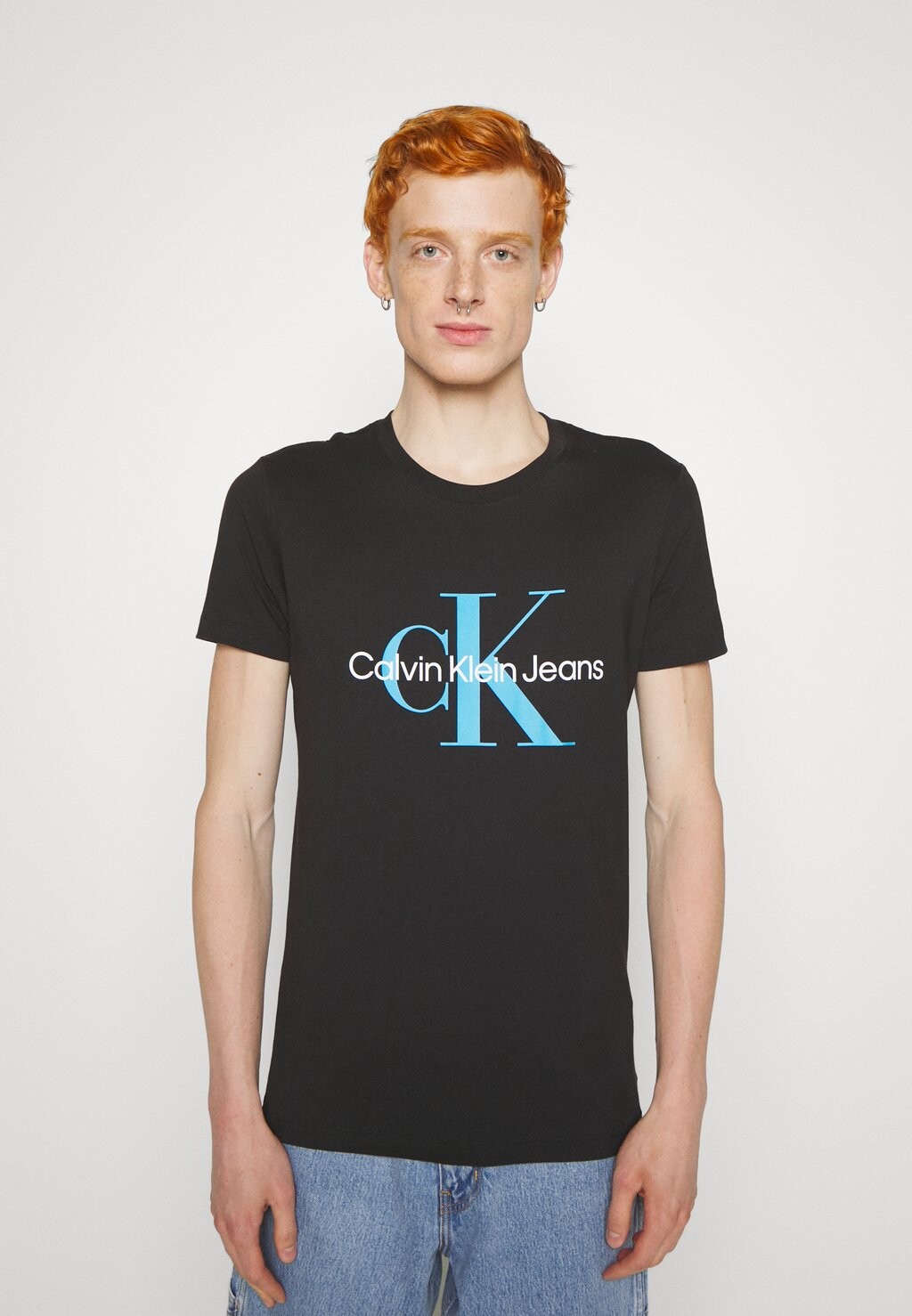 

Футболка с принтом Calvin Klein Jeans, черный