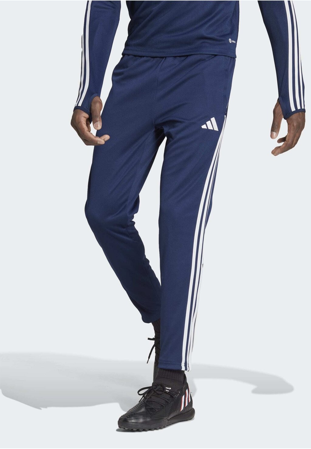 

Спортивные брюки Adidas