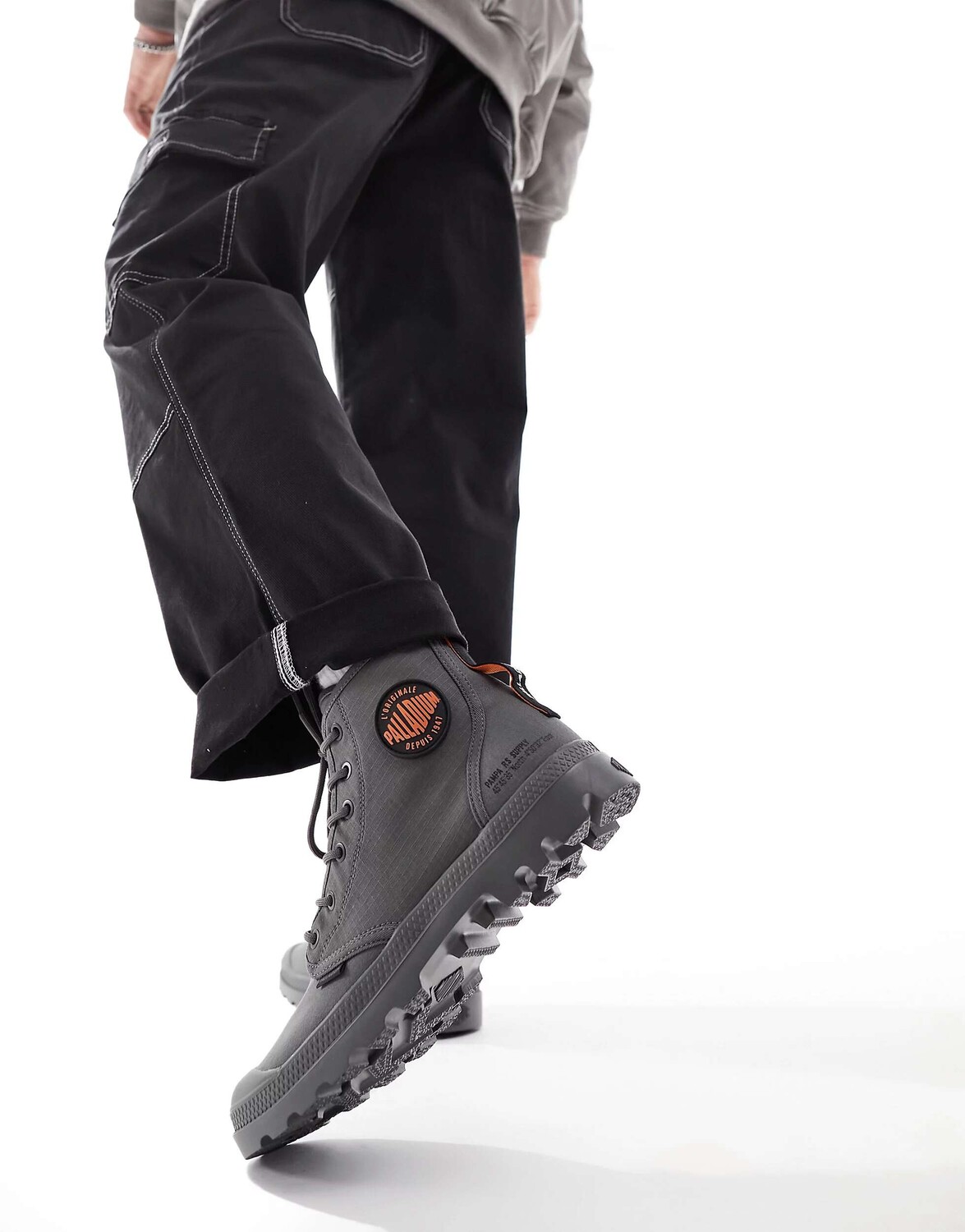 

Серые ботинки на шнуровке Palladium Pampa hi Supply rs