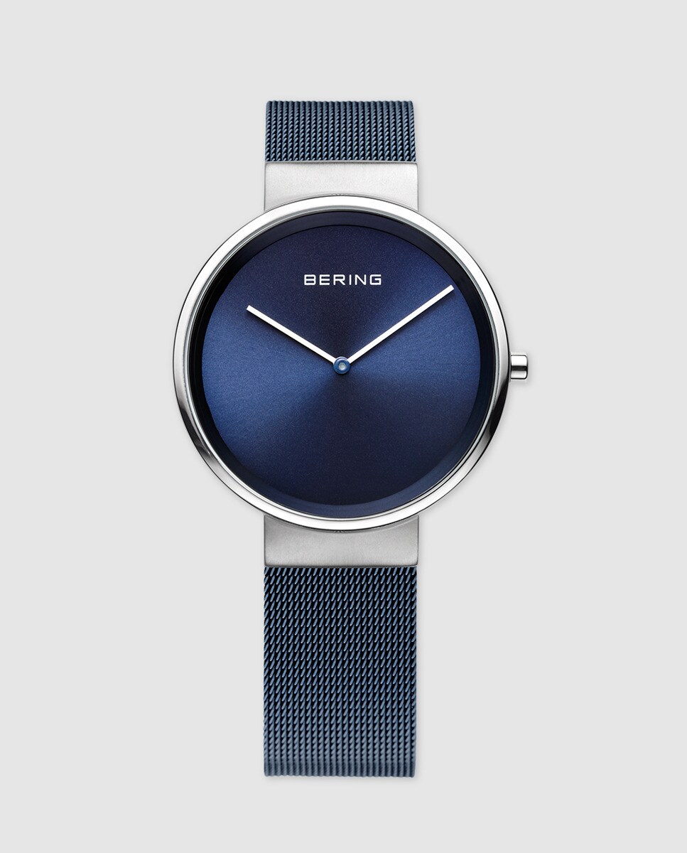 цена Bering 14531-307 Классические женские часы из стали Bering, синий