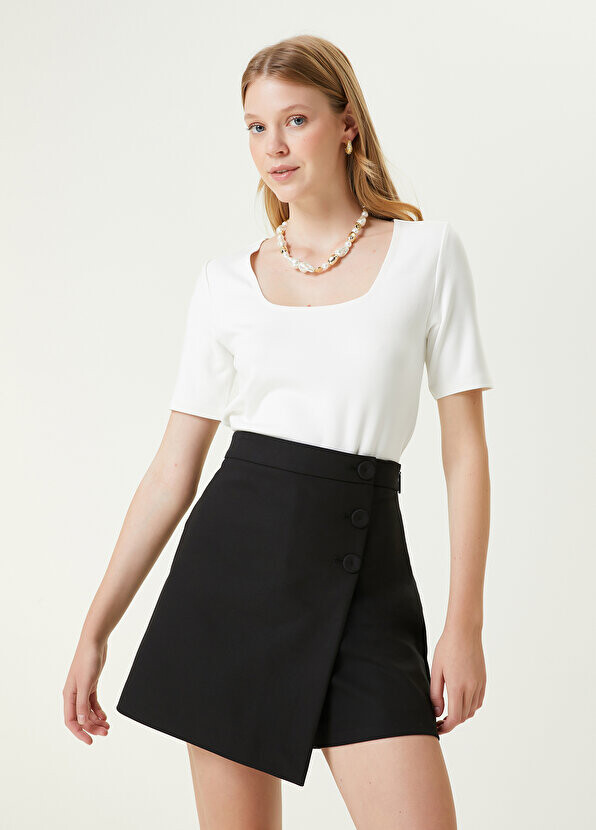 

Футболка off white с квадратным воротником Beymen