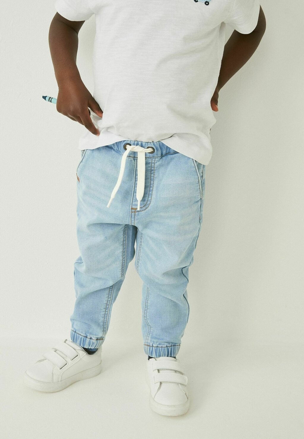 

Джинсы свободного кроя Next, цвет light blue denim
