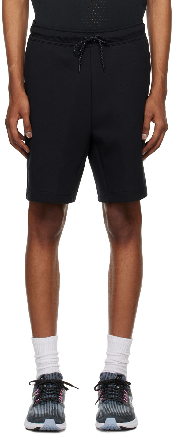 

Черные спортивные шорты Nike Sportswear Tech