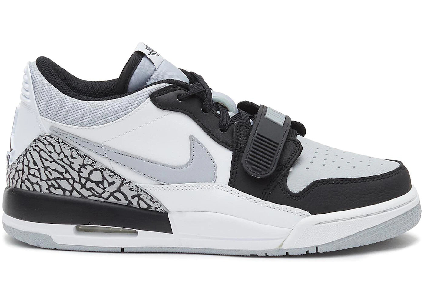 

Кроссовки Nike Air Jordan Legacy 312 Low, белый / черный / серый