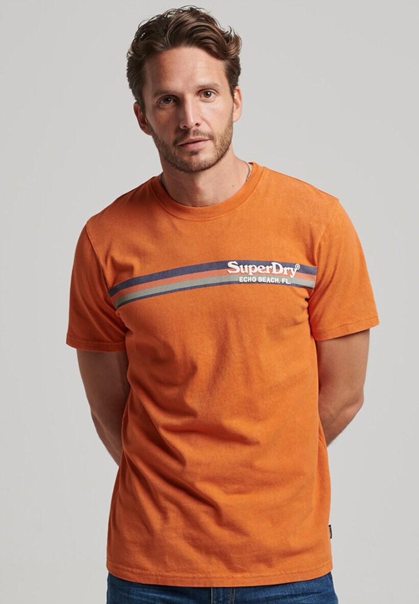 

Футболка с принтом Superdry, оранжевый
