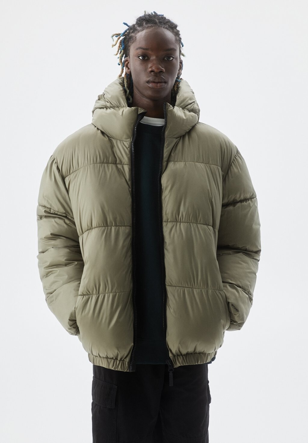

Зимняя куртка Basic PULL&BEAR, хаки