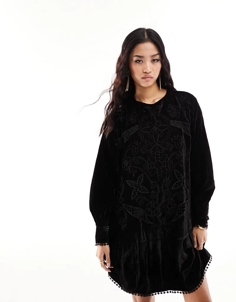 Черное бархатное платье мини с вышивкой River Island платье eleni viare бархатное с вышивкой 50 размер новое