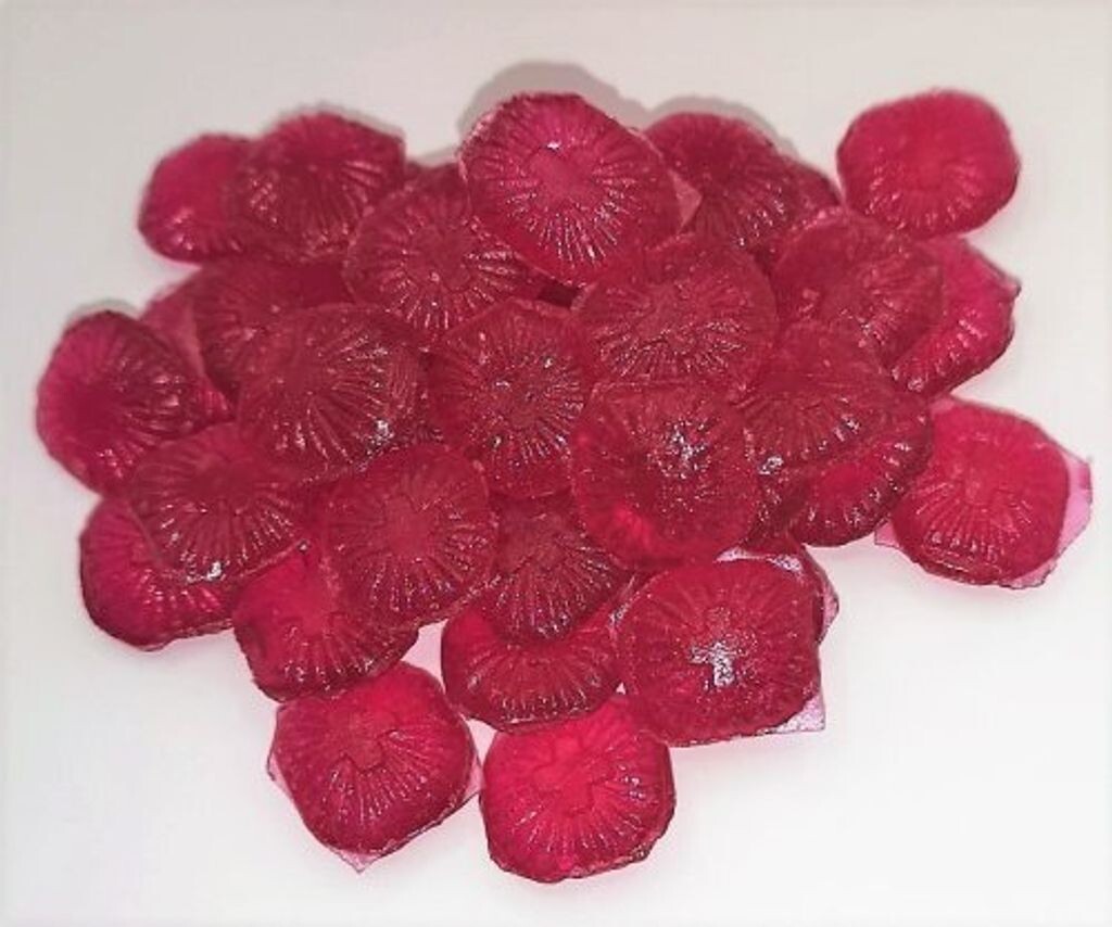 

50 гр красные конфеты Cachou с нотками лакрицы в мини-форме только от Fair Candy. Pin24Shop