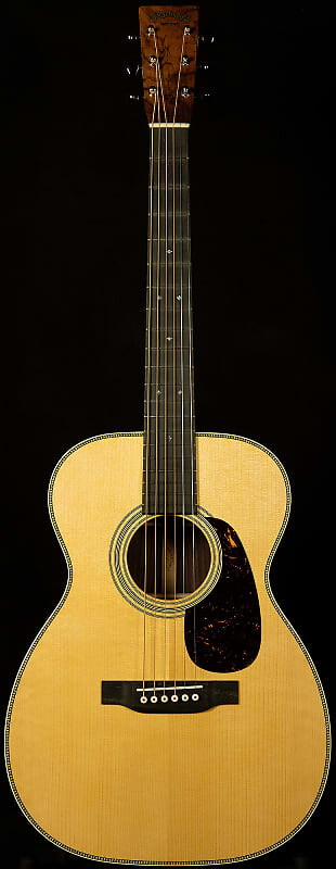 

Акустическая гитара Martin Guitars Custom Shop 00-28