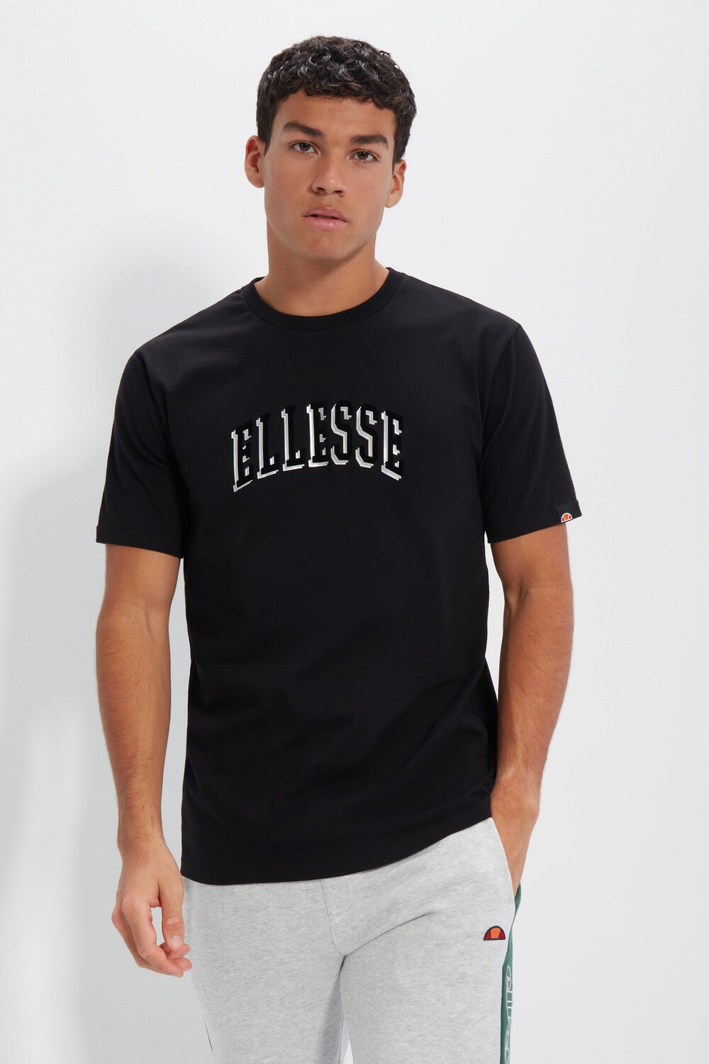 

Эйден 2 черная футболка Ellesse, черный
