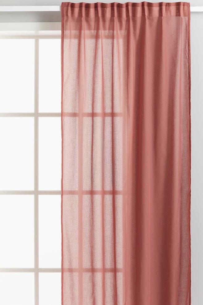 

Комплект из 2 нежных многополосных штор H&M, 120x250 см, красный