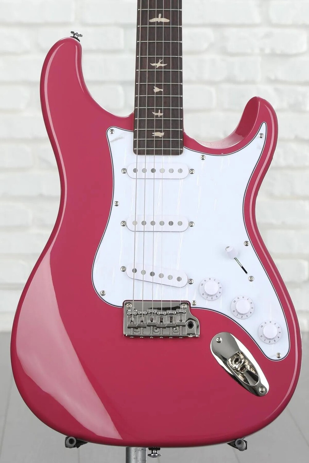 

Электрогитара PRS SE Silver Sky — Dragon Fruit с накладкой из палисандра