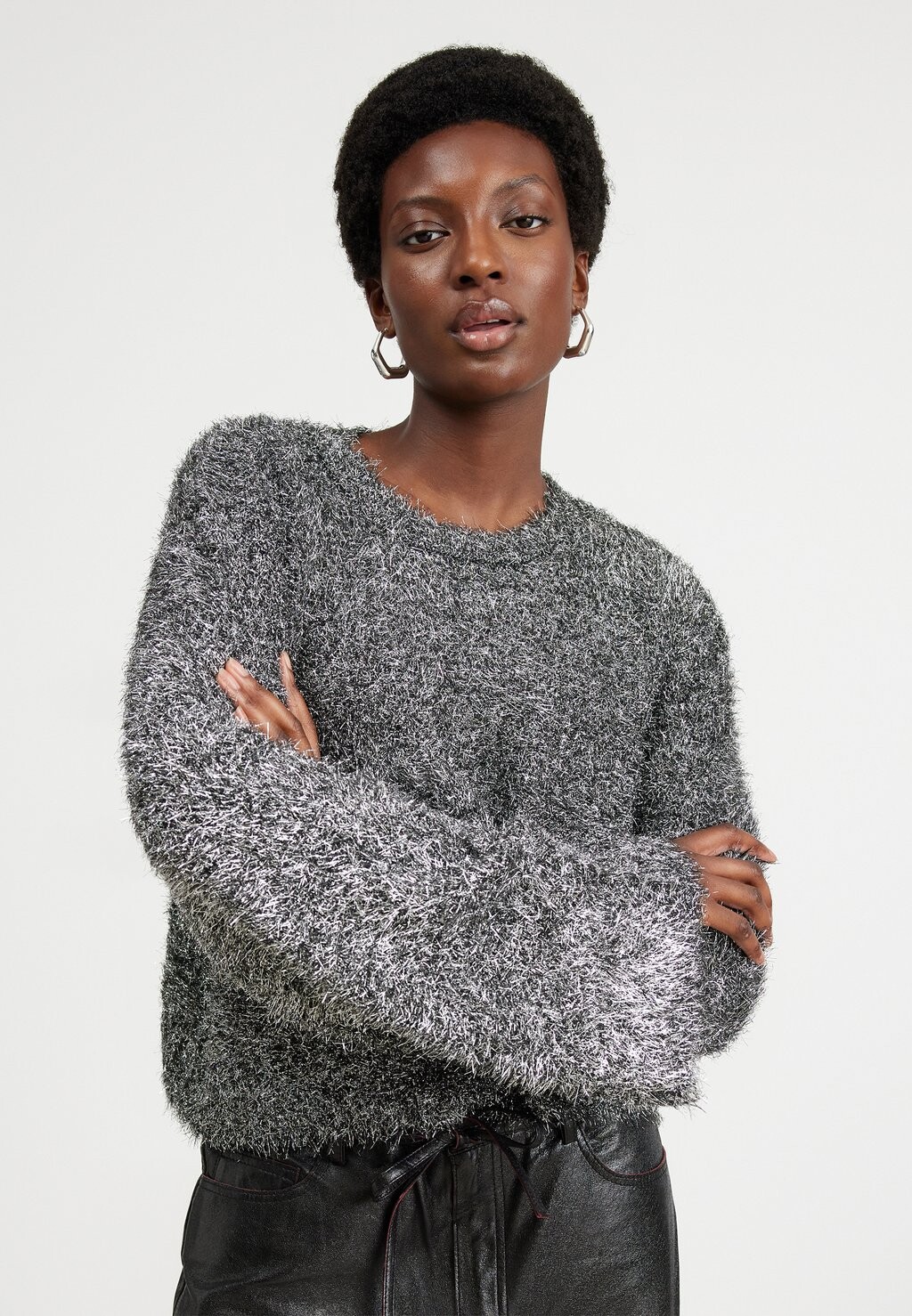 

Свитер MATTIANIGZ CROPPED Gestuz, бронза