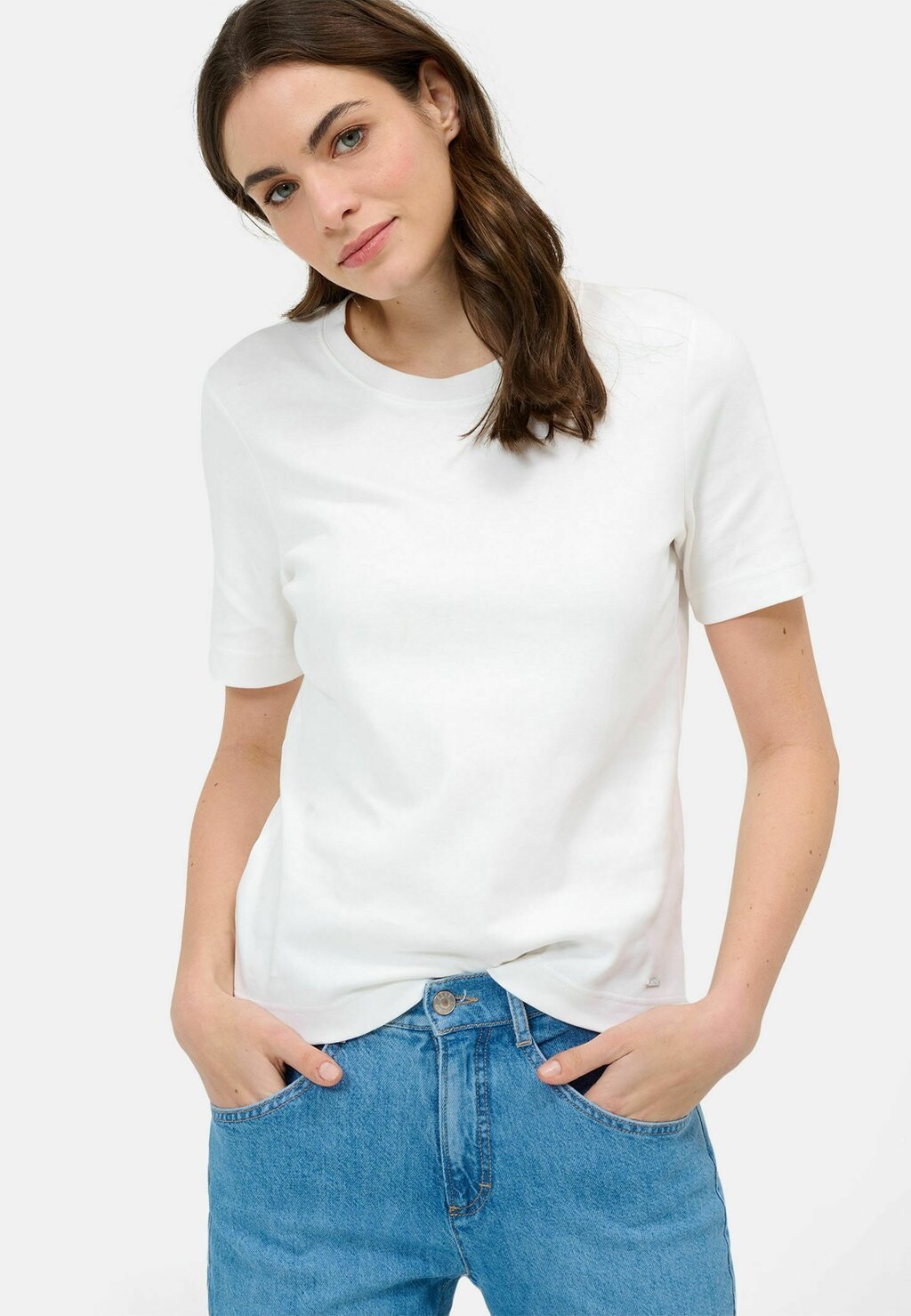 

Футболка базовая STYLE CIRA BRAX, цвет offwhite
