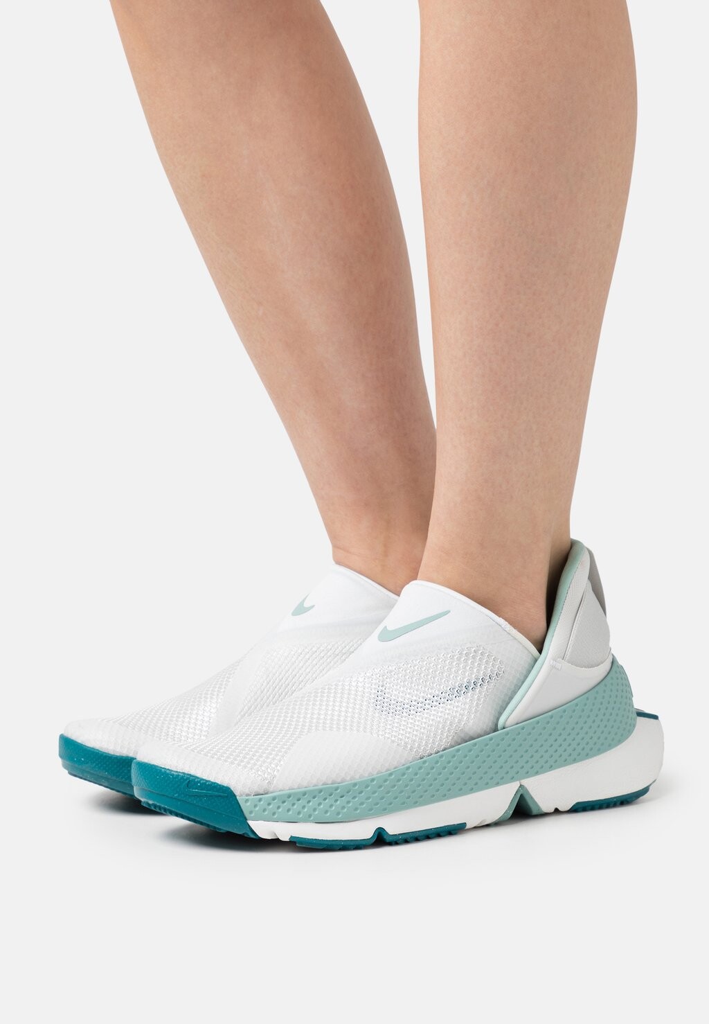 

Кроссовки Nike