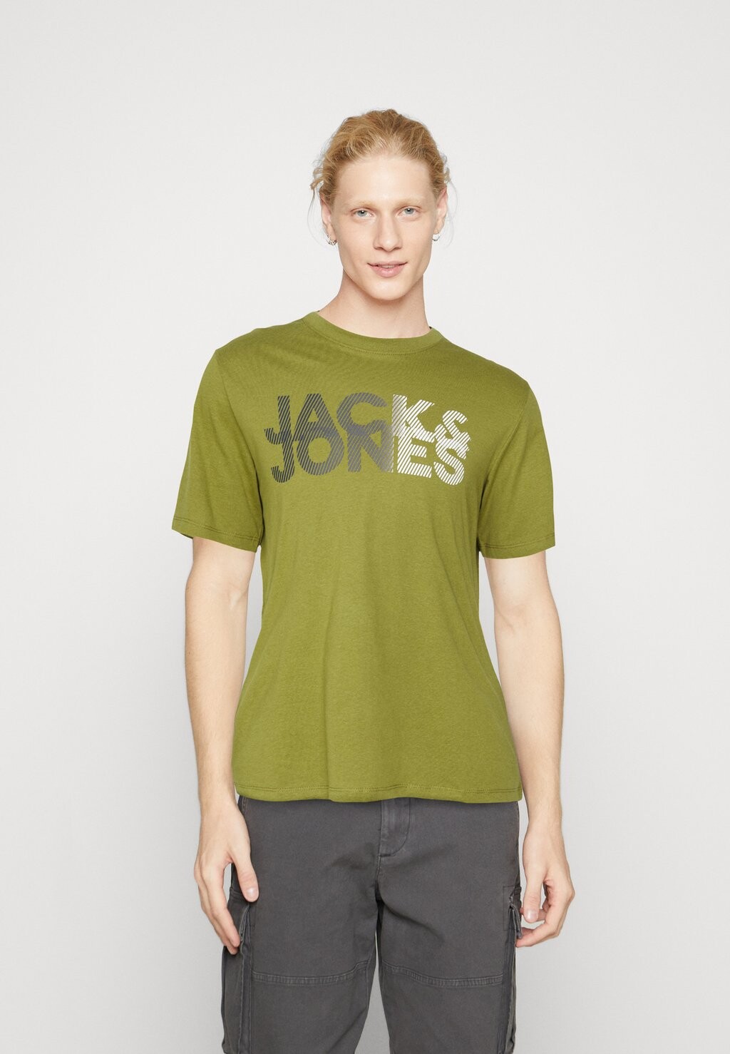 

Футболка с принтом JCOSHADY TEE CREW NECK Jack & Jones, цвет olive branch