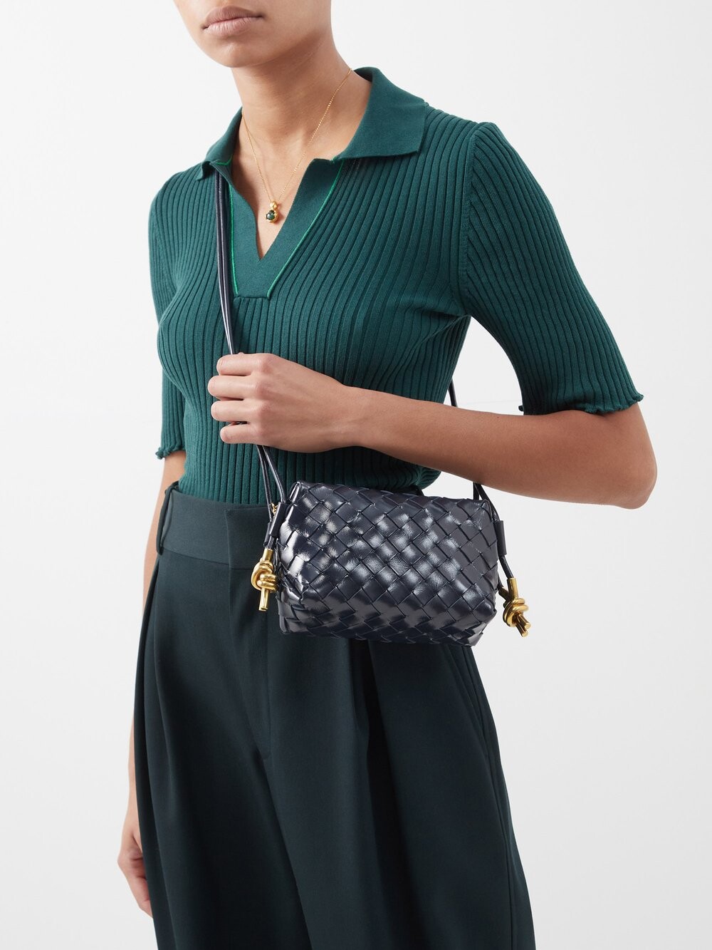 

Миниатюрная сумка через плечо loop из кожи intrecciato Bottega Veneta, синий