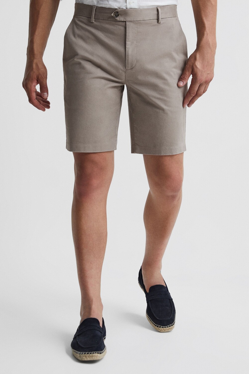 

Шорты чинос Wicket Modern Fit Reiss