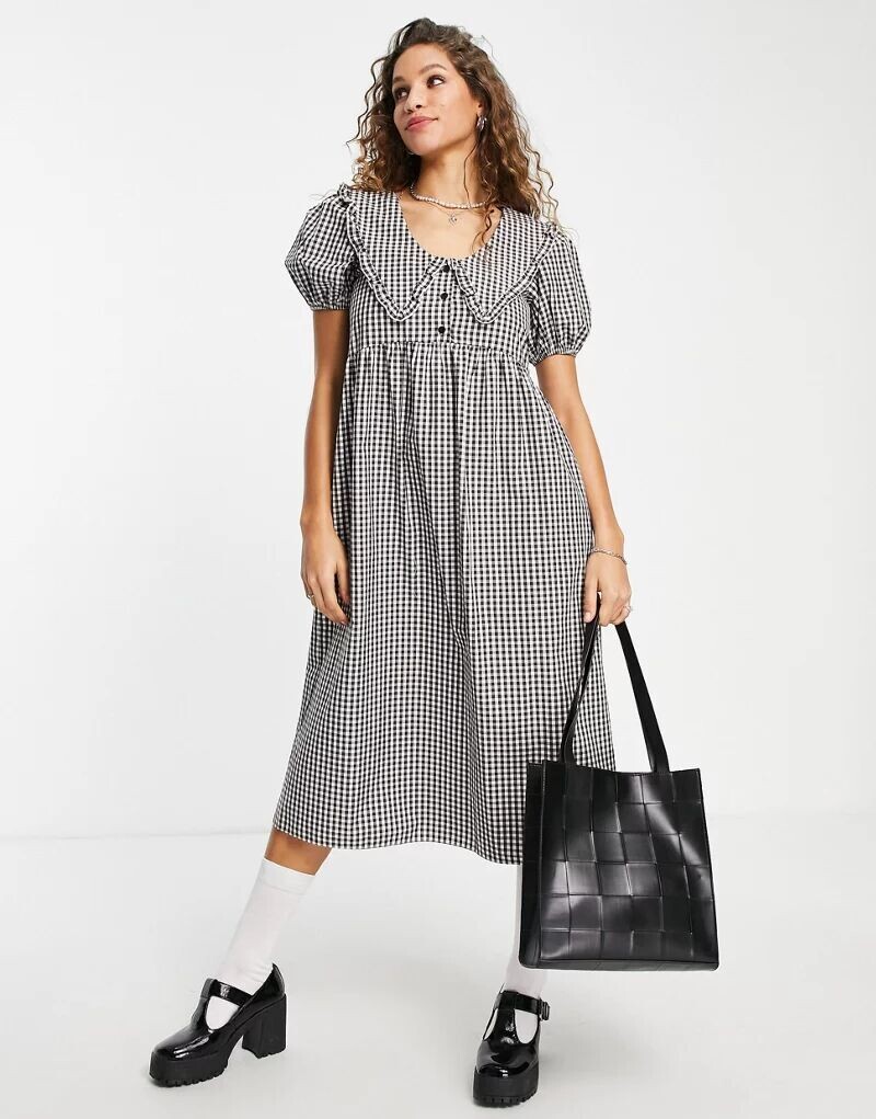 

Черно-белое платье миди с воротником в клетку Topshop