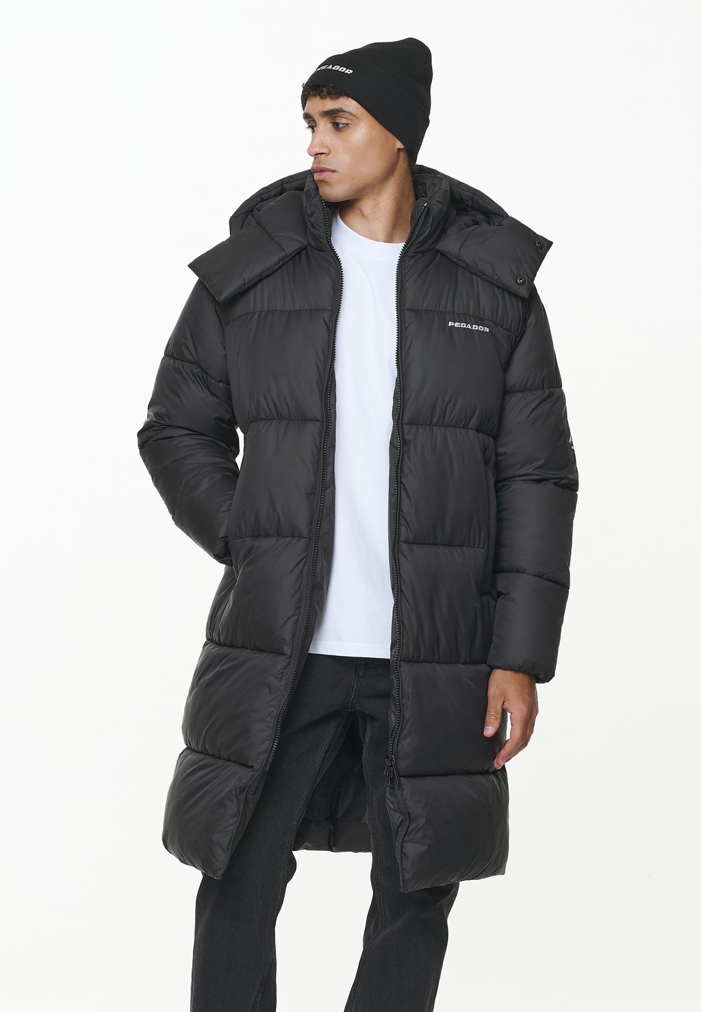 Зимнее пальто LEEDS PUFFER COAT Pegador, цвет black