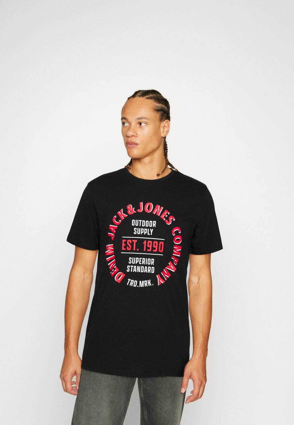 

Футболка с принтом Jack & Jones, черный