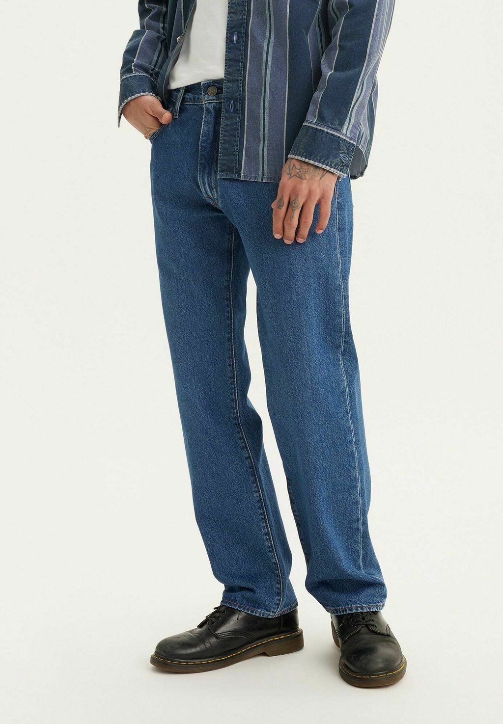 

Прямые джинсы 555™ RELAXED STRAIGHT Levi's, синий деним